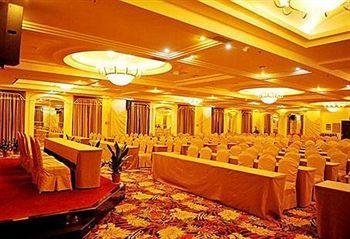 Nanchang Huayu New World Hotel Exterior photo